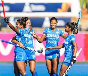 Indian women's hockey team draws 1-1 against England  in Spain 